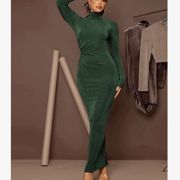 Sexy Ruched High Neck Long Sleeve Solid Fitted Bodycon Dress - Picture 7 of 11